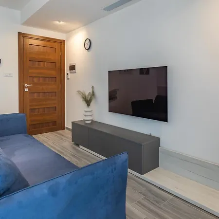 شقة Luxury - Highly Rated By Sf Homes *